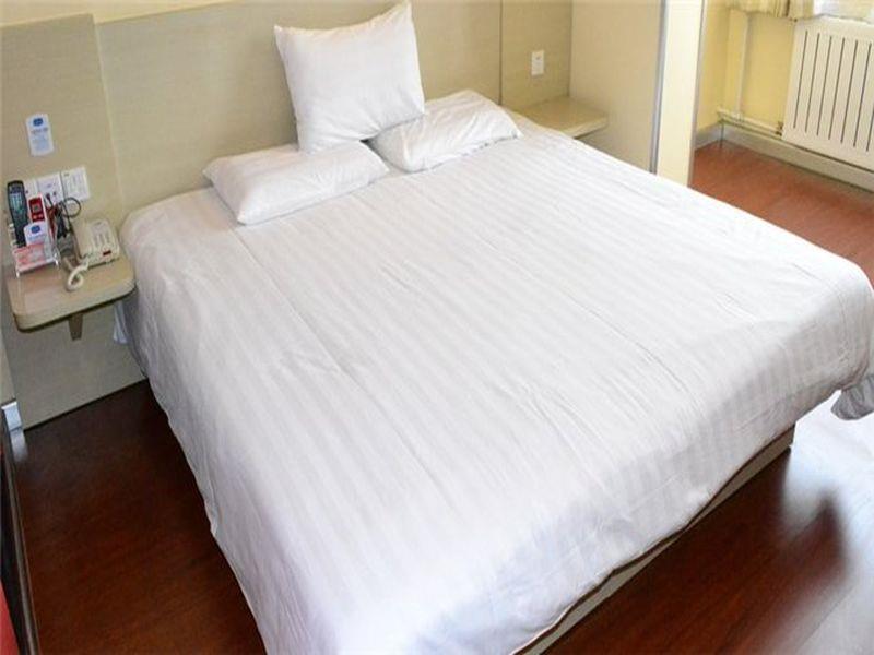 Greentree Inn Yunnan Lijiang Qixing Street Express Hotel מראה חיצוני תמונה